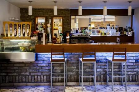 Budapest Airport Stacio Superior Wellness & Konferencia - 13