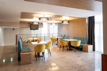 Airport Budapest - 35