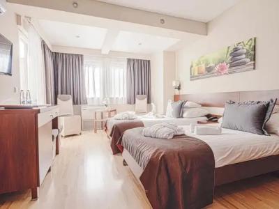 Holiday Beach Budapest Wellness with Sauna Park - 66