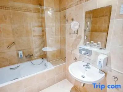 Holiday Beach Budapest Wellness with Sauna Park - 43