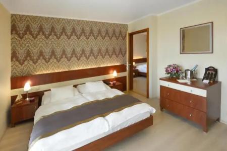 Holiday Beach Budapest Wellness with Sauna Park - 77