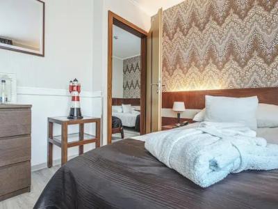 Holiday Beach Budapest Wellness with Sauna Park - 83