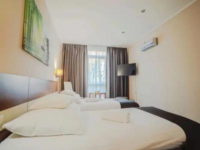 Holiday Beach Budapest Wellness with Sauna Park - 59