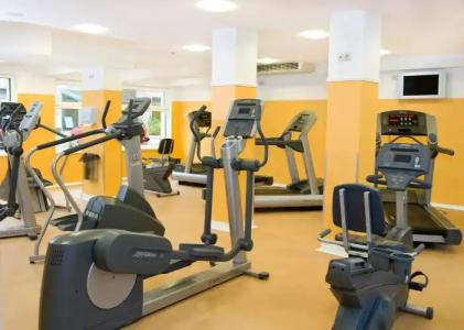 Holiday Beach Budapest Wellness with Sauna Park - 19