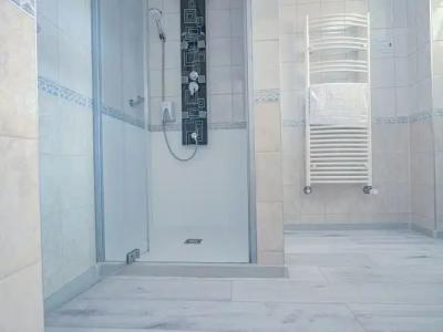 Holiday Beach Budapest Wellness with Sauna Park - 42