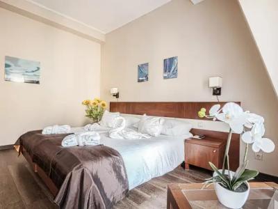 Holiday Beach Budapest Wellness with Sauna Park - 31