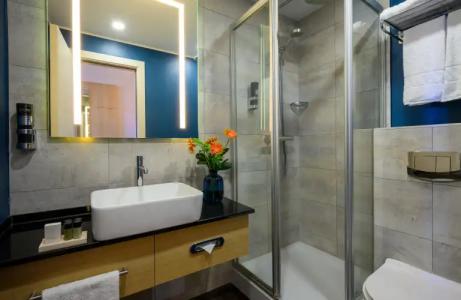 Leonardo Budapest - 8