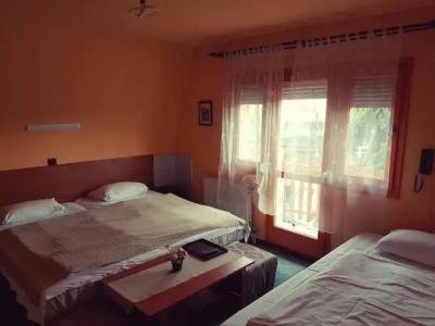 Attila Budapest - 29