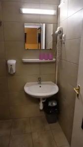 Attila Budapest - 37