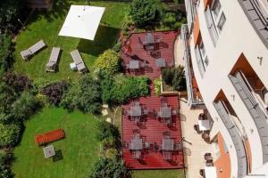 Escala Hotel & Suites