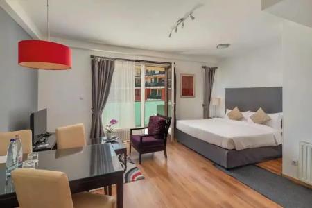 Escala & Suites - 88