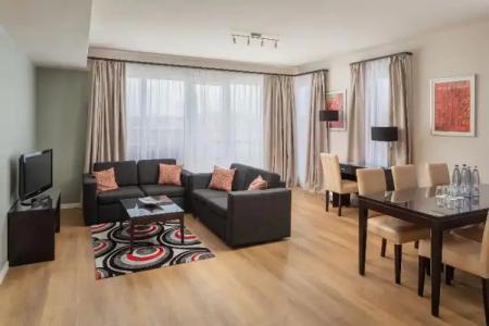 Escala & Suites - 120