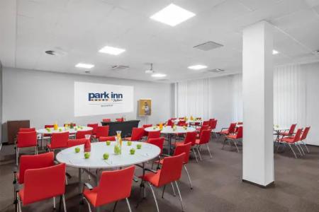 Park Inn By Radisson Budapest - 39