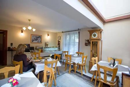 HELIOS Apartments - 33