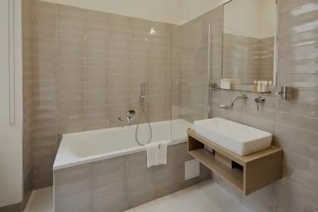 Central Basilica - 13