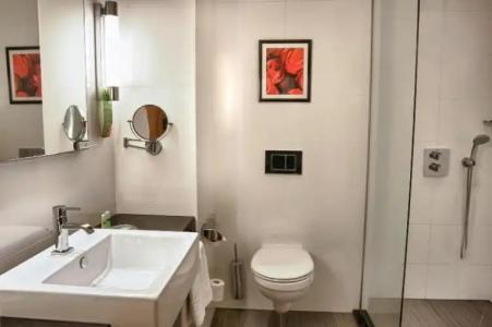 Courtyard by Marriott Budapest City Center - 59