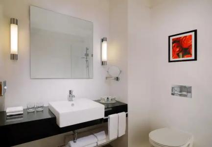Courtyard by Marriott Budapest City Center - 26