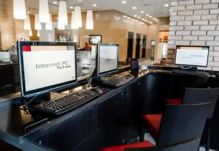 Courtyard by Marriott Budapest City Center - 15