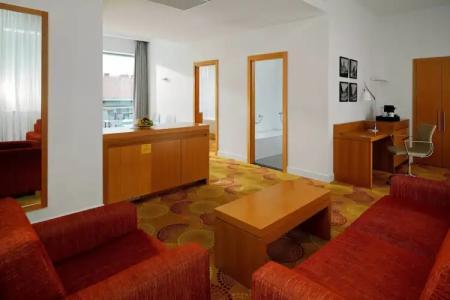 Courtyard by Marriott Budapest City Center - 68