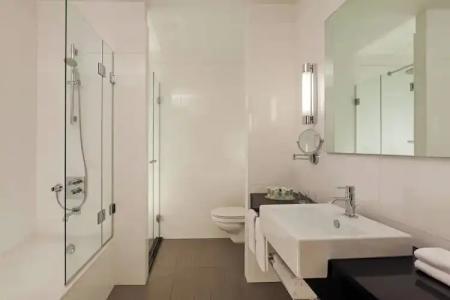Courtyard by Marriott Budapest City Center - 98