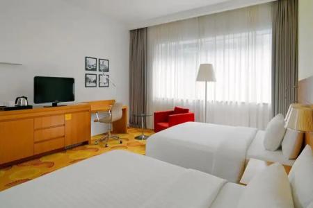 Courtyard by Marriott Budapest City Center - 2