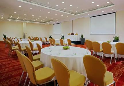 Courtyard by Marriott Budapest City Center - 24