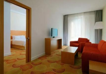 Courtyard by Marriott Budapest City Center - 58