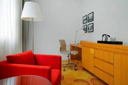 Courtyard by Marriott Budapest City Center - 6