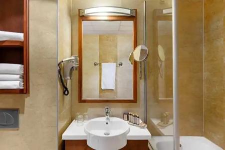 Bristol Budapest - 30