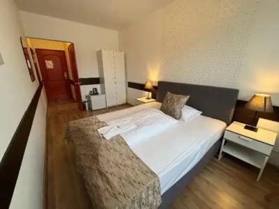 Gloria Budapest City Center - 80