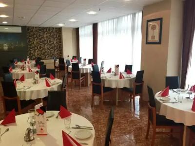 Canada Budapest - 25