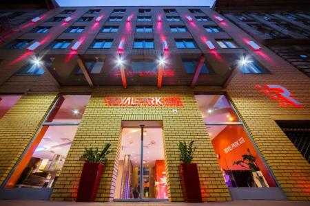 Royal Park Boutique - 26