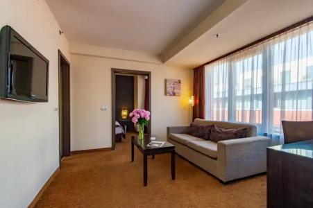 Regnum Residence - 6