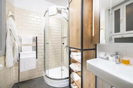 The Three Corners Art Superior - 15