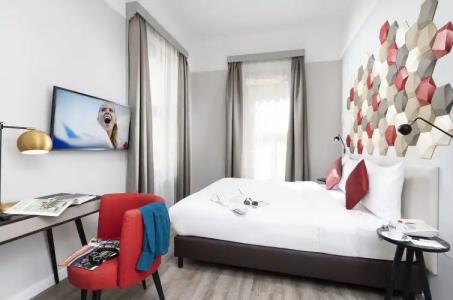 The Three Corners Art Superior - 1