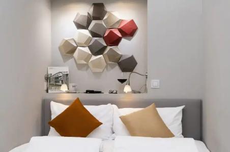 The Three Corners Art Superior - 5