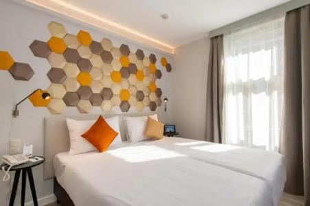 The Three Corners Art Superior - 27