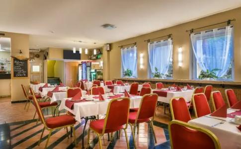 Thomas Budapest - 18