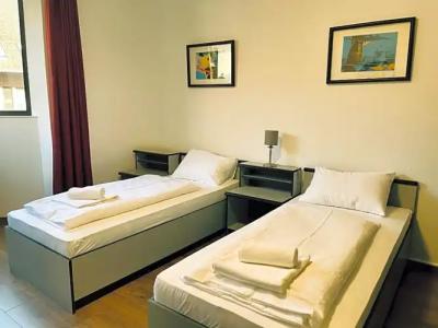 Thomas Budapest - 51