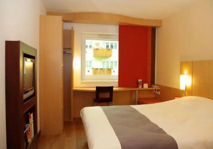 Ibis Gyor - 6