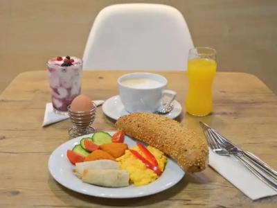 Ibis Gyor - 31
