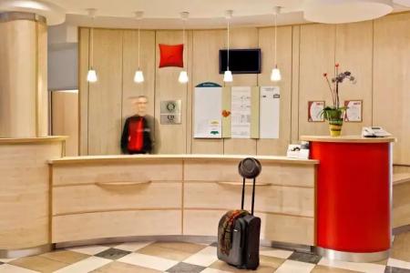 Ibis Gyor - 1