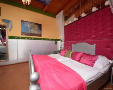 Janus Boutique & Spa - 6