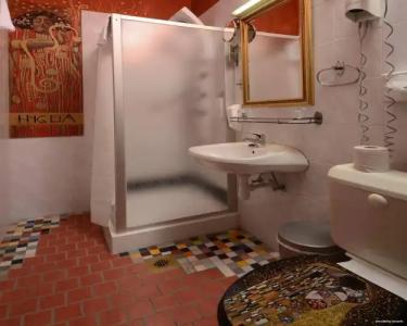 Janus Boutique & Spa - 7