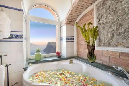 Caesar Augustus - 10