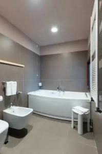 Aqualux Spa & Suite - 39