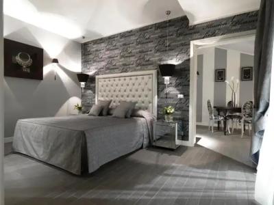 Savoia Regency - 64