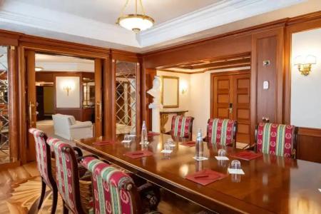Royal Carlton - 140