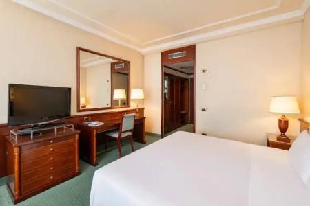 Royal Carlton - 109