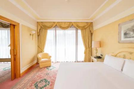 Royal Carlton - 128